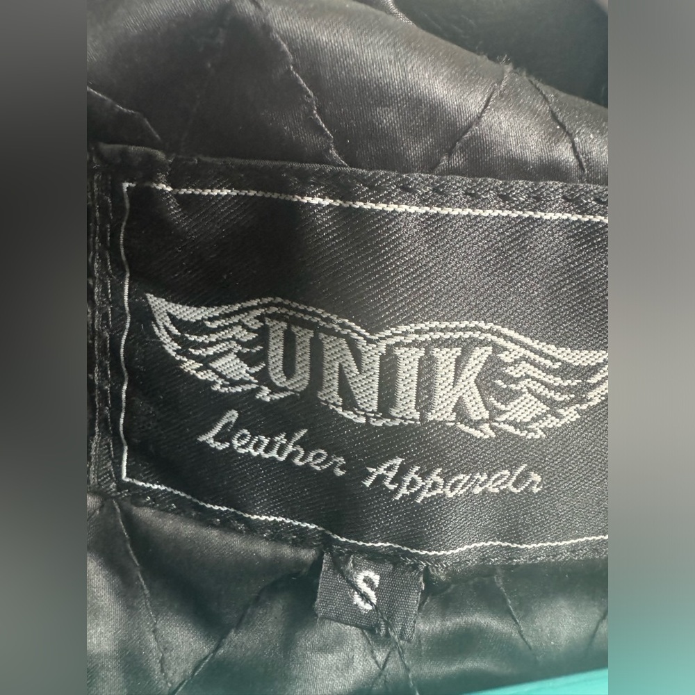 Woman’s VINTAGE fringed leather jacket. - Picture 5 of 6